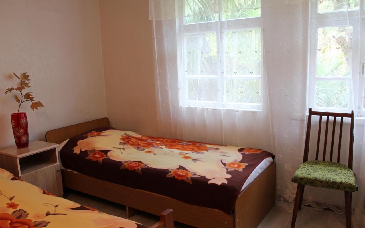 Tsikhierva Hotel Gagra Bagian luar foto