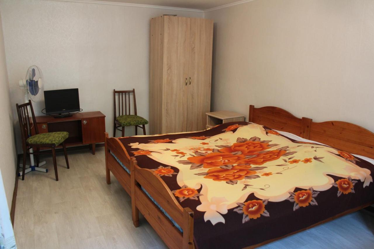 Tsikhierva Hotel Gagra Bagian luar foto