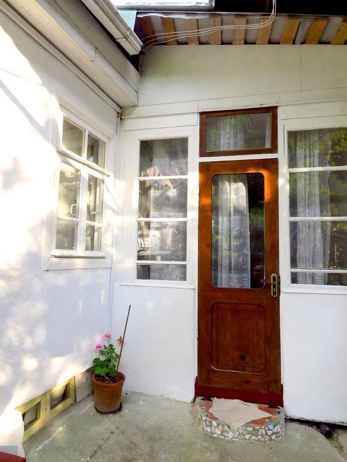 Tsikhierva Hotel Gagra Bagian luar foto
